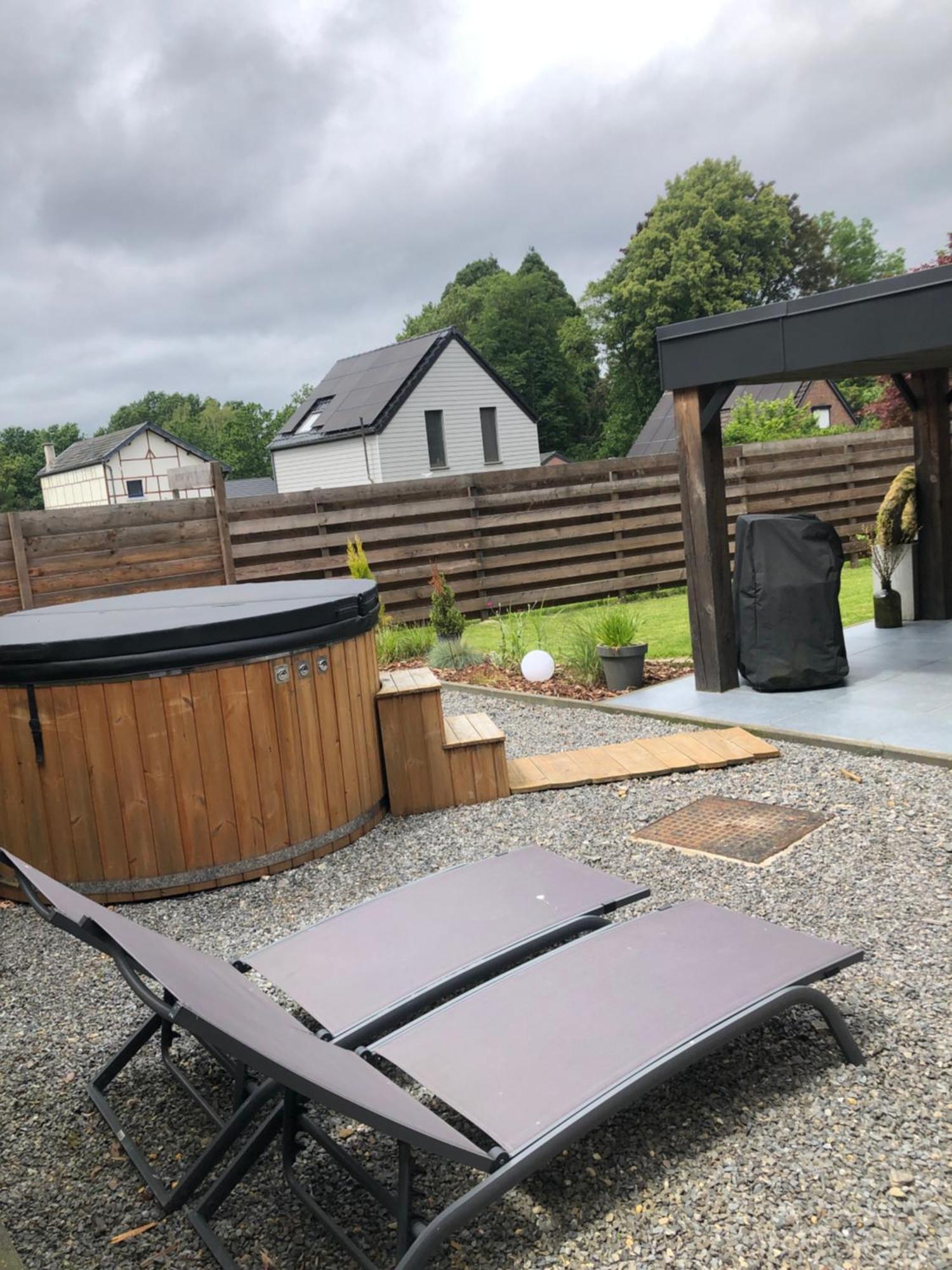 Au Bien-Etre A Deux Villa Spa Luaran gambar